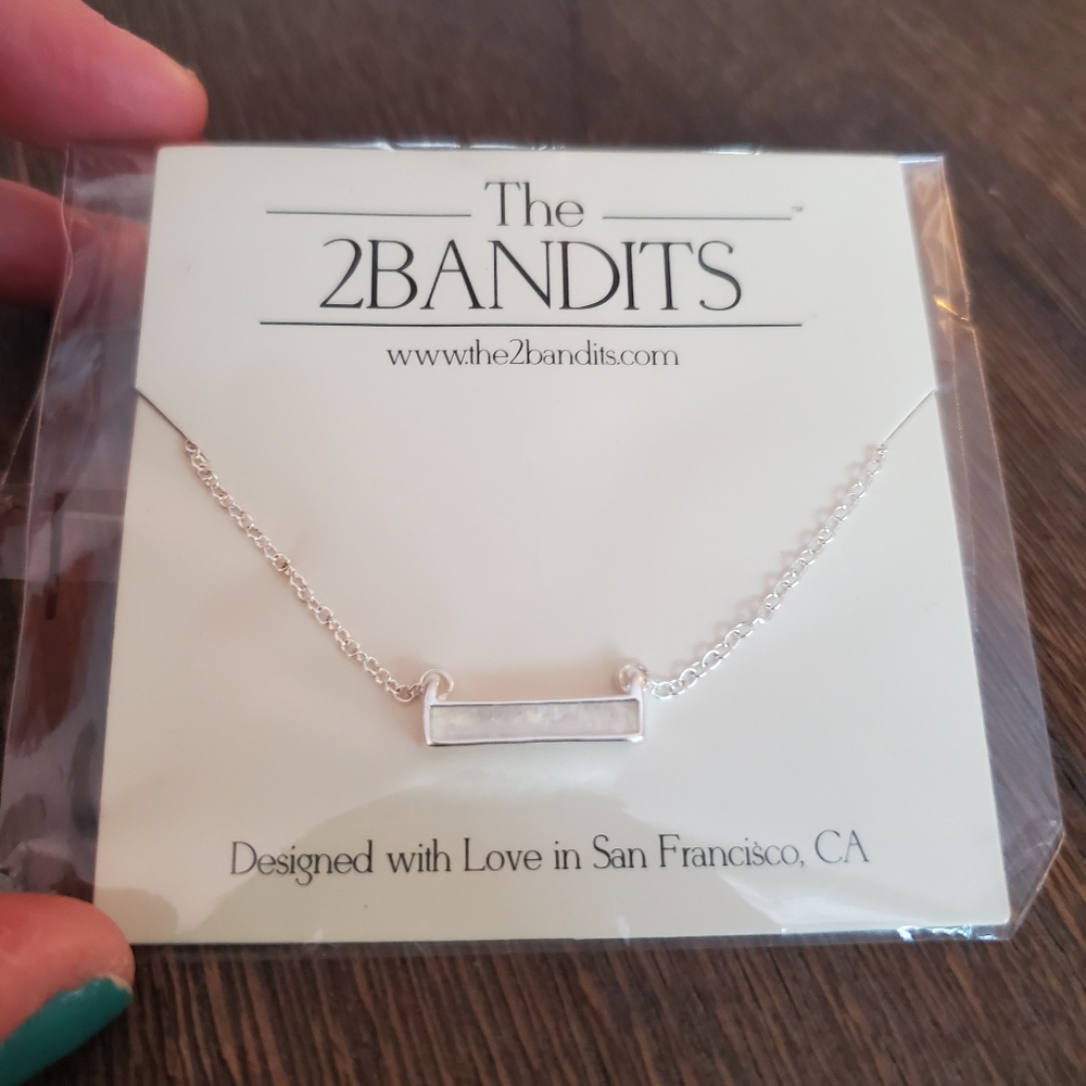 The 2Bandits Athens Necklace